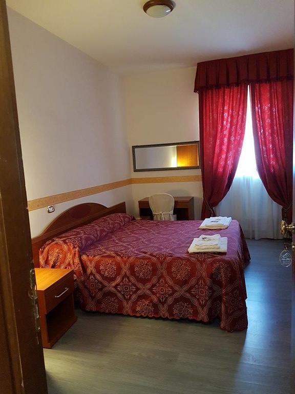 Villa Altieri Albano Laziale Buitenkant foto